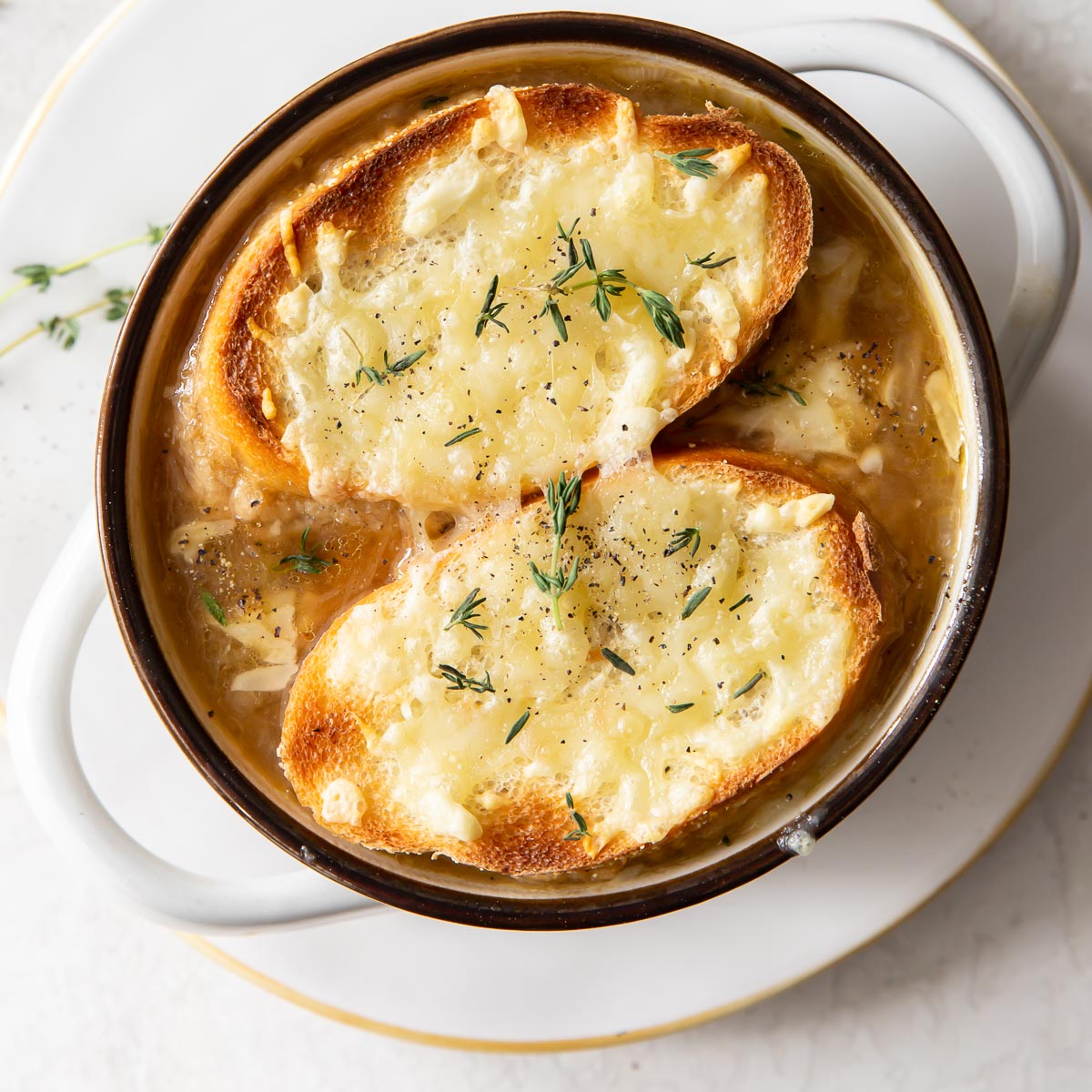 Onion Soup Recipe - A Classic Comfort Dish with Rich and Savory Flavors | Intrecipes