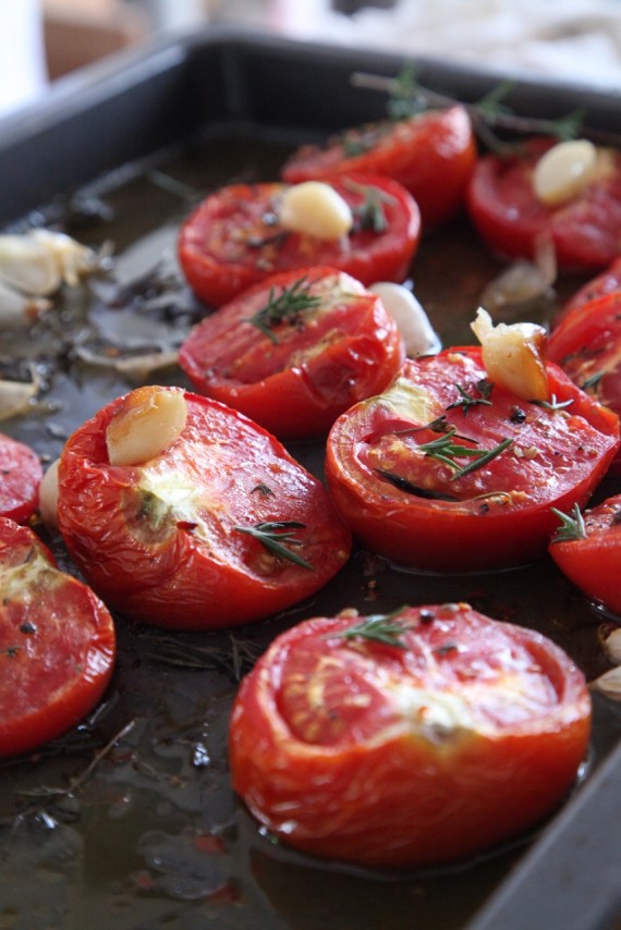 Baked Garlic Tomato: A Burst of Flavors for a Healthy Delight | Intrecipes