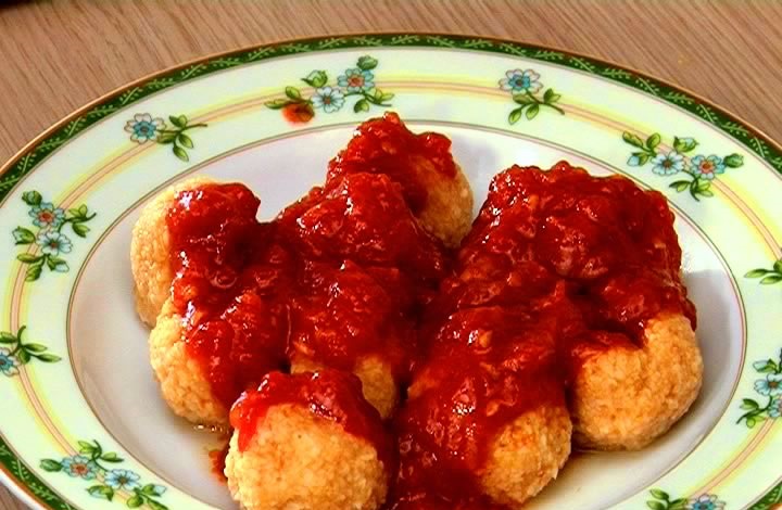 Yüksük Köfte Recipe: Delicious Stuffed Meatballs with a Turkish Twist | Intrecipes