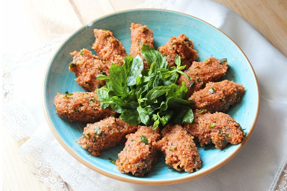 Yağlı Köfte Recipe for Flavorful Indulgence | Intrecipes